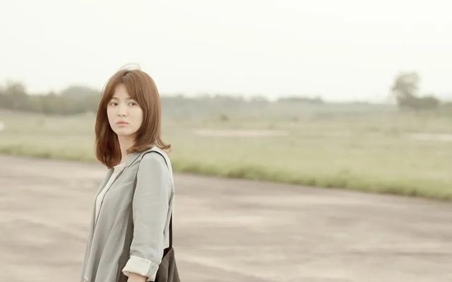 她是首位亚洲大火韩国女星！经历婚变仍肤白娇嫩美若天仙