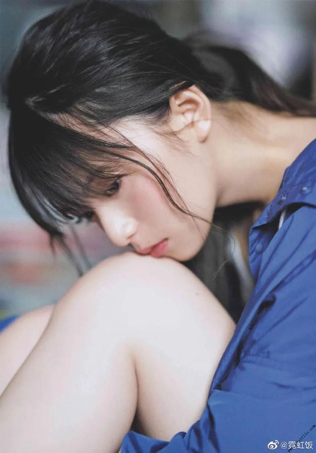 日本“神选美少女”斋藤飞鸟！混血丽人肌肤白嫩玉腿修长