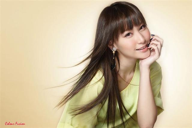 港圈拥有''电眼''的女星们 JJ贾晓晨大眼撩人 紫霞仙子永远经典