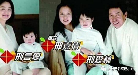 丑小鸭变白天鹅！一代女神李丽珍22岁女儿晒近照，仍难敌母亲美貌