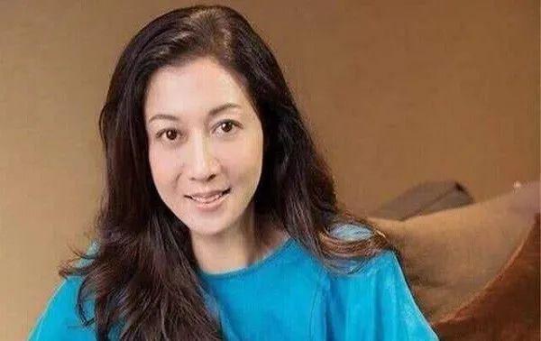 吴绮莉发文想抱孙子，暗示原谅女儿卓林，开始接受外籍“儿媳妇”