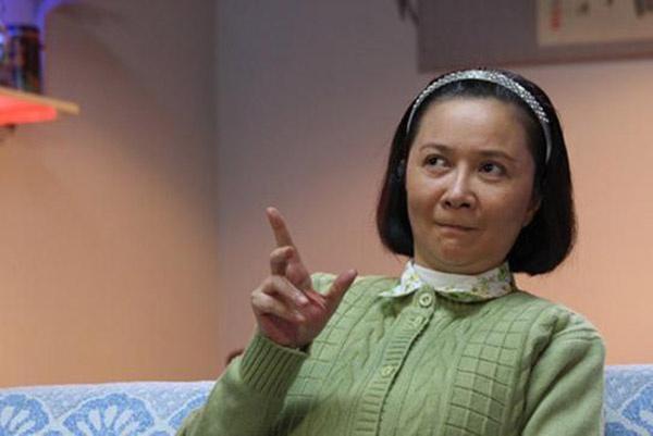 50岁上下的女星，许晴伊能静刘若英都驻颜有术，但张庭才是真冻龄