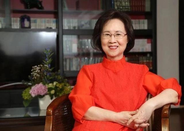 宣布关闭社交网！82岁琼瑶身心疲惫：我只想海阔天空地去云游四海