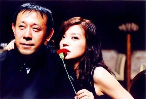 从小燕子爆红嫁入富门转型！赵薇昔日经典角色美出新高度