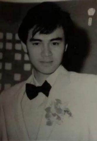 那个唱着“其实你不懂我的心”的童安格，为什么忽然消失了？