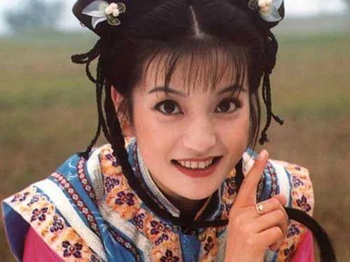 从小燕子爆红嫁入富门转型！赵薇昔日经典角色美出新高度