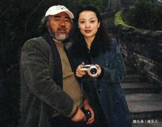 张纪中：与妻互曝混乱私生活，离婚分她3个亿，今移居国外享清福