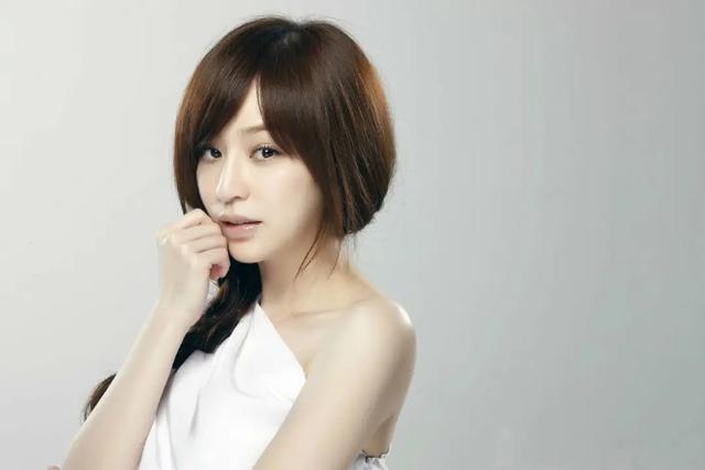 37岁王心凌近照依旧甜美，她为何在当红时迅速“销声匿迹”？
