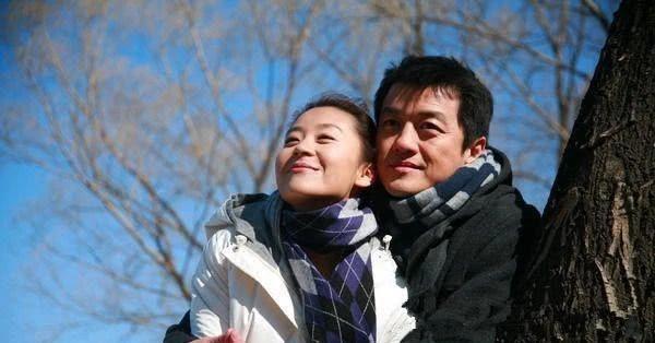 任性的柯蓝：放弃8年主持事业，插足黄志忠婚姻，今48岁仍未婚