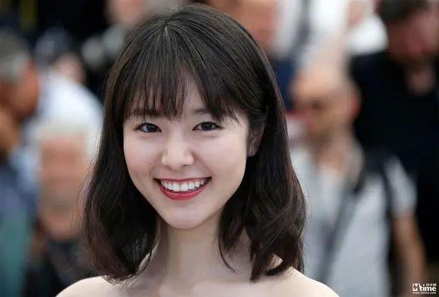 怀三胎时出轨唐田英里佳！日本女星杏要与东出昌大离婚