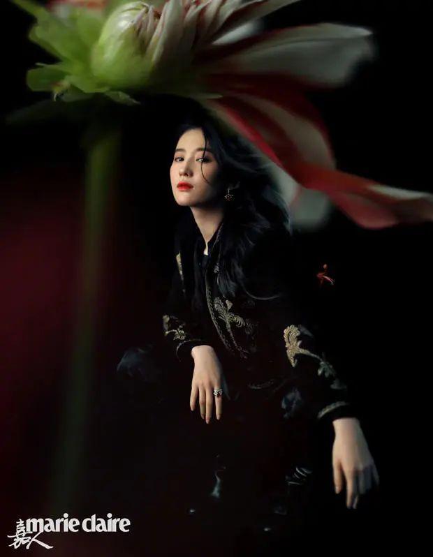 当红美女刘亦菲高贵冷艳写真！肤白貌美红唇娇嫩大长腿