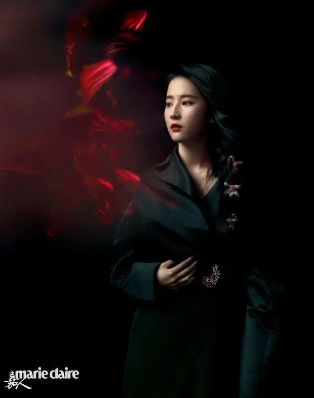当红美女刘亦菲高贵冷艳写真！肤白貌美红唇娇嫩大长腿