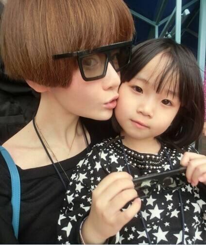 高晓松与前妻徐粲金，离婚的理由是：我感到不快乐