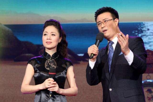 白燕升与妻子，相濡以沫，还中年喜得二胎儿
