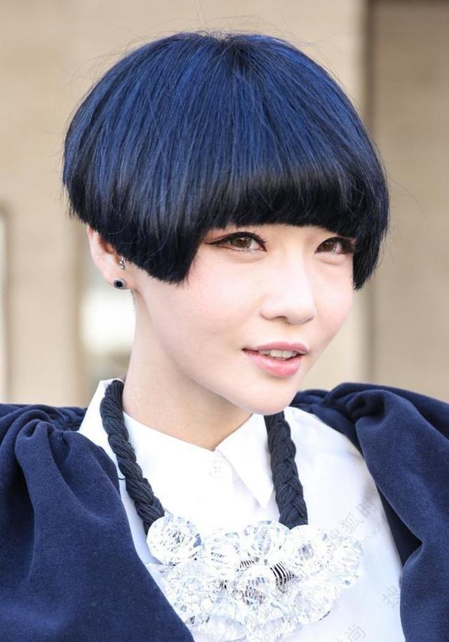 高晓松与前妻徐粲金，离婚的理由是：我感到不快乐