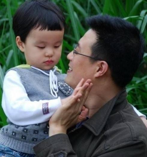 白燕升与妻子，相濡以沫，还中年喜得二胎儿