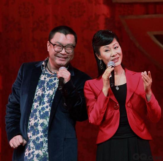 23岁火遍全国，如今51岁街头卖唱，尹相杰如何把一手好牌打烂？
