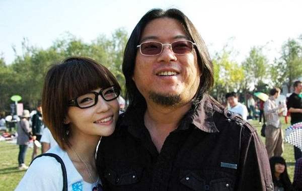 高晓松与前妻徐粲金，离婚的理由是：我感到不快乐