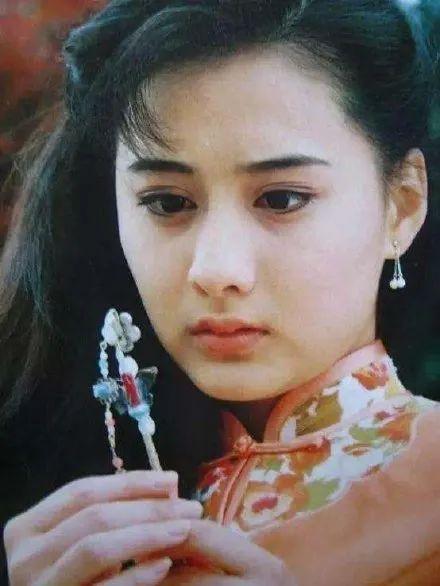 19岁貌美被琼瑶捧红错过还珠！8年豪门婚姻破碎陈德容