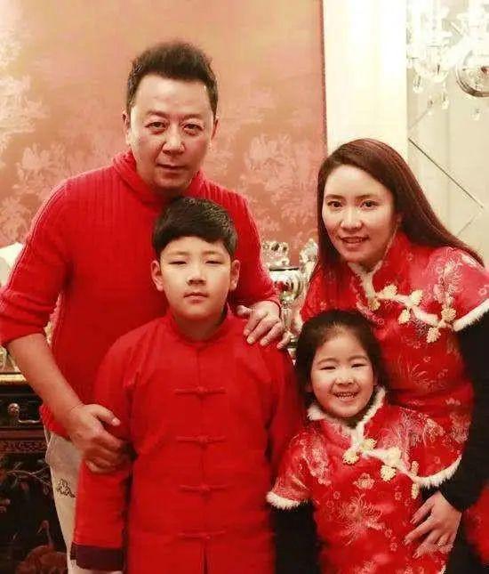 51岁郭涛出书自曝打女人！不娶爱慕虚荣女演员怕出轨